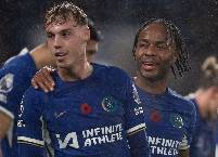 Cole Palmer 'tấu h&agrave;i' trong ng&agrave;y gặp lại Man City