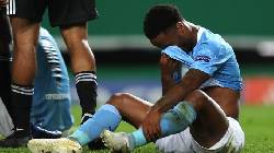 Sterling th&agrave;nh Th&aacute;nh Hụt Pen sau quả 'bắn chim' ở trận gặp Brighton