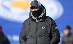 Klopp &lsquo;giương cờ trắng&rsquo; trong cuộc đua v&ocirc; địch Ngoại hạng Anh