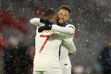 Tin chuyển nhượng 14/4: Neymar x&aacute;c nhận ở lại PSG