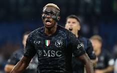 Tiền đạo 200 triệu euro 'tỏ t&igrave;nh' với MU, Chelsea