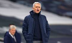 Jose Mourinho c&acirc;n bằng số trận thua kỷ lục trong 1 m&ugrave;a tại Premier League