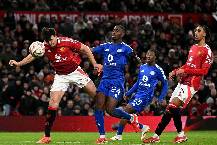 Soi k&egrave;o phạt g&oacute;c Leicester City vs MU, 2h00 ng&agrave;y 17/3