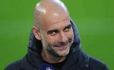 Man City v&agrave;o b&aacute;n kết C&uacute;p C1, Pep Guardiola s&aacute;nh ngang Jose Mourinho