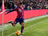 Soi k&egrave;o phạt g&oacute;c Mexico vs Mỹ, 09h30 ng&agrave;y 16/10