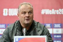 HLV Philippines: 'T&ocirc;i muốn g&acirc;y bất ngờ cho tuyển Việt Nam'