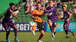 Soi k&egrave;o phạt g&oacute;c Brisbane Roar vs Perth Glory, 15h45 ng&agrave;y 18/12