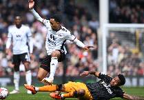 Soi k&egrave;o g&oacute;c Leeds vs Fulham, 22h00 ng&agrave;y 17/1