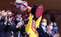 Lionel Messi lập hai kỷ lục trong ng&agrave;y Barcelona v&ocirc; địch C&uacute;p Nh&agrave; vua