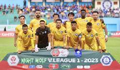 Cầu thủ Kh&aacute;nh H&ograve;a phải chạy Grap, b&aacute;n h&agrave;ng online trước nguy cơ bị 'x&ugrave; tiền' 