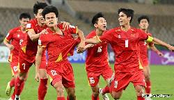 CĐV ch&acirc;u &Aacute; tin U23 Việt Nam gi&agrave;nh chiến thắng trước U23 Trung Quốc
