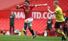 V&igrave; sao Edinson Cavani dự bị ở chiến thắng của MU trước Burnley?