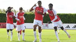 Cầu thủ trẻ Arsenal ghi 10 b&agrave;n v&agrave;o lưới Liverpool l&agrave; ai?