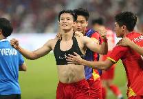 Madam Pang đau l&ograve;ng khi Th&aacute;i Lan thua ngược trước U22 Việt Nam