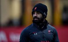 Salah gửi th&ocirc;ng điệp về tương lai của bản th&acirc;n đến Liverpool