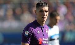 MU chi đậm đưa &lsquo;t&ograve;a th&aacute;p&rsquo; 1m95 về đ&aacute; cặp với Harry Maguire