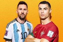 Messi: 'T&ocirc;i kh&ocirc;ng phải l&agrave; bạn của Ronaldo'
