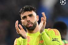 Pha cứu thua kh&ocirc;ng tưởng của David Raya gi&uacute;p Arsenal h&uacute;t chết