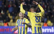 Soi k&egrave;o phạt g&oacute;c Pas Giannina vs Panetolikos GFS, 20h00 ng&agrave;y 21/12