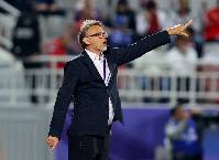 B&aacute;o Trung Quốc: &lsquo;HLV Troussier rất dễ bị sa thải&rsquo;