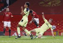 Kết quả b&oacute;ng đ&aacute; h&ocirc;m nay 22/2: MU nỗ lực b&aacute;m đuổi Man City, PSG thua sốc