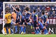 Soi k&egrave;o phạt g&oacute;c &Uacute;c vs Nhật Bản, 16h10 ng&agrave;y 24/3