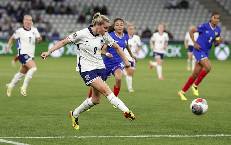 Soi k&egrave;o phạt g&oacute;c Nữ Anh vs Nữ Italia, 2h00 ng&agrave;y 23/7