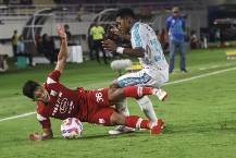 Nhận định, soi k&egrave;o Persis Solo FC vs PSBS Biak Numfor, 15h30 ng&agrave;y 23/8: Bị bắt b&agrave;i