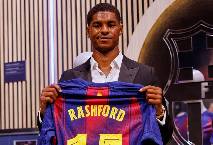 Barcelona c&ocirc;ng bố chi tiết hợp đồng v&agrave; số &aacute;o của Rashford