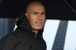 HLV Zinedine Zidane kh&ocirc;ng chịu l&agrave;m gương cho cầu thủ Real Madrid