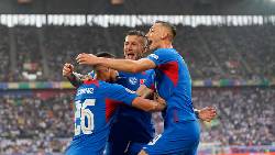 Soi k&egrave;o hiệp 1 Slovakia vs Romania, 23h00 ng&agrave;y 26/6: Tin v&agrave;o Sokoli