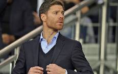 Xabi Alonso x&aacute;c nhận ở lại Sociedad, từ chối Monchengladbach