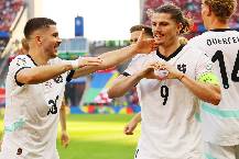 &Aacute;o g&acirc;y sốc khi đứng đầu bảng tử thần, Ph&aacute;p v&agrave; H&agrave; Lan gặp kh&oacute; ở v&ograve;ng 1/8