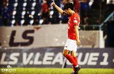 Lee Nguyễn n&oacute;i về C&ocirc;ng Phượng: 'Đ&oacute; l&agrave; vẻ đẹp của b&oacute;ng đ&aacute;'