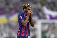 C&aacute;c cầu thủ Real Madrid &lsquo;đ&aacute;nh hội đồng&rsquo;, 'dạy dỗ&rsquo; Yamal sau trận Si&ecirc;u kinh điển