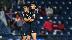 Soi k&egrave;o phạt g&oacute;c Prachuap vs Buriram United, 18h00 ng&agrave;y 28/12