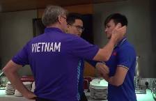 HLV Troussier giải th&iacute;ch l&yacute; do kh&ocirc;ng d&ugrave;ng Hồ Tấn T&agrave;i tại Asian Cup 2023