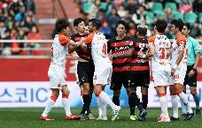 Soi k&egrave;o g&oacute;c Pohang Steelers vs Gangwon, 13h00 ng&agrave;y 28/03