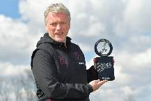 HLV David Moyes v&agrave; Harry Kane được vinh danh ở London