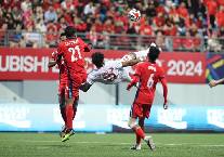 B&aacute;o Singapore v&iacute; việc ngược d&ograve;ng trước tuyển Việt Nam kh&oacute; như leo đỉnh Fansipan