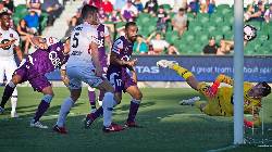 Soi k&egrave;o phạt g&oacute;c Perth Glory vs Newcastle Jets, 17h40 ng&agrave;y 30/3