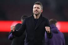 Roy Keane &lsquo;quay xe&rsquo;, muốn MU giữ ch&acirc;n HLV Carrick