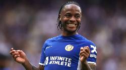 Sterling bị Chelsea thải hồi, 8 CLB lao v&agrave;o chi&ecirc;u mộ