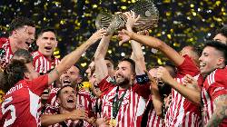 Thắng Fiorentina, Olympiacos v&ocirc; địch c&uacute;p C3 ch&acirc;u &Acirc;u