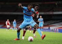 Tin chuyển nhượng s&aacute;ng 31/1: Liverpool mua gấp trung vệ