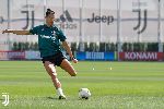 Video Cristiano Ronaldo li&ecirc;n tục lập si&ecirc;u phẩm tr&ecirc;n s&acirc;n tập