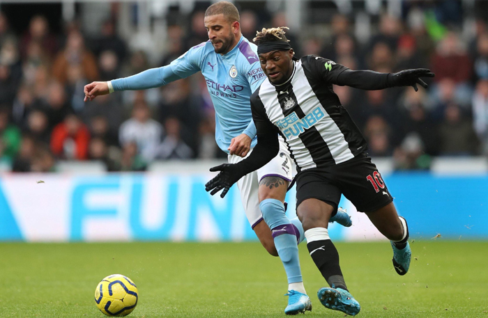 Burnley vs Man City (3h15 4/12): Chạy đ&agrave; cho derby Manchester