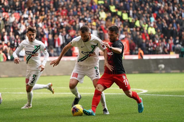 Denizlispor vs Gazisehir Gaziantep, 01h00 ng&agrave;y 4/7: Niềm vui cho kh&aacute;ch