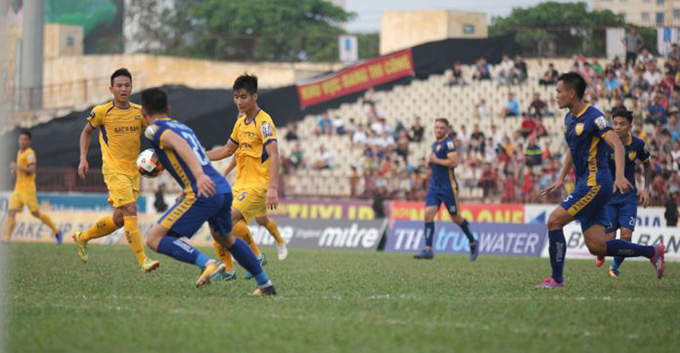 Thanh H&oacute;a vs SLNA (17h 12/7): Xứ Thanh đ&ograve;i được nợ?