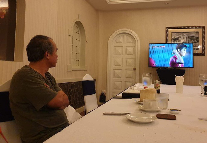 Bầu Đức lặn lội sang H&agrave;n Quốc để cảm ơn HLV Park Hang Seo